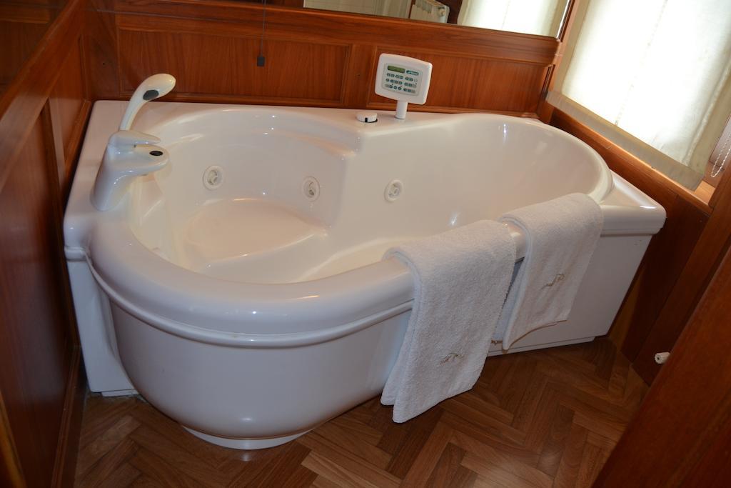 Villa Zagara Luxury Bed And Breakfast 페스카라 객실 사진